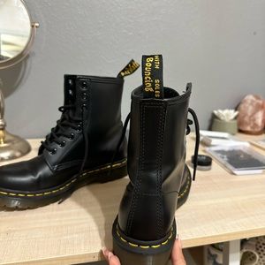 DOC MARTENS